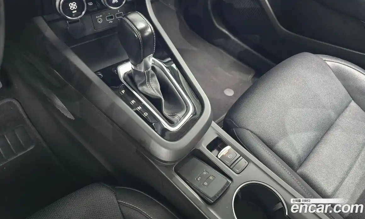 Renault XM3 2023 1.6 Автомат в Москве № 136066, фото 2