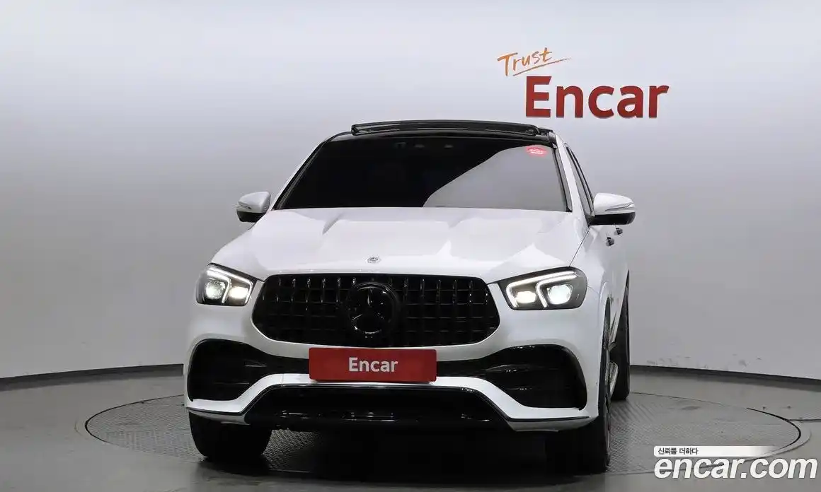 Mercedes-Benz GLE-Class 2023 3.0 Автомат в Москве № 140725, фото 2