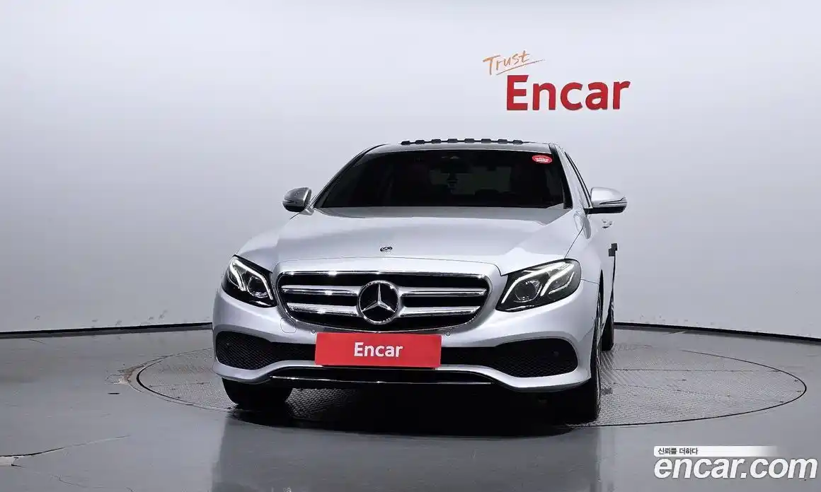 Mercedes-Benz E-Class 2019 1.9 Автомат в Москве № 142739, фото 20