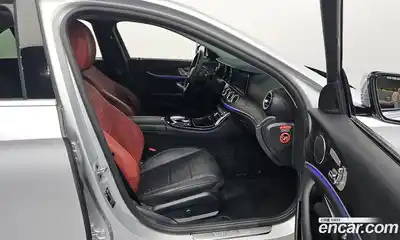 Mercedes-Benz E-Class 2019 1.9 Автомат в Москве № 142739, миниатюра 3