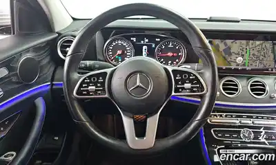 Mercedes-Benz E-Class 2019 1.9 Автомат в Москве № 142739, миниатюра 4