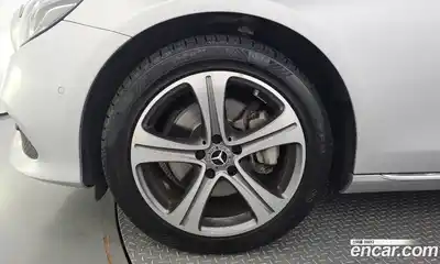 Mercedes-Benz E-Class 2019 1.9 Автомат в Москве № 142739, миниатюра 7