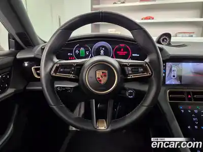 Porsche Taycan 2025 0.1 Автомат в Москве № 146183, миниатюра 11