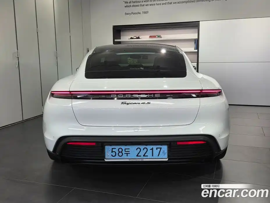 Porsche Taycan 2025 0.1 Автомат в Москве № 146183, фото 4