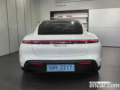 Porsche Taycan 2025 0.1 Автомат в Москве № 146183, миниатюра 4