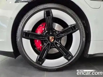 Porsche Taycan 2025 0.1 Автомат в Москве № 146183, миниатюра 5