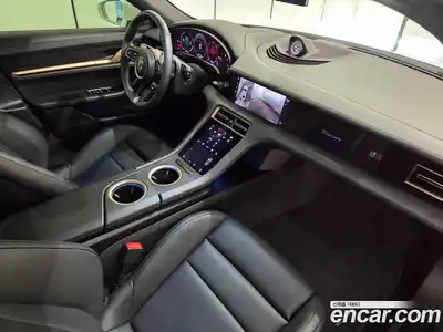 Porsche Taycan 2025 0.1 Автомат в Москве № 146183, миниатюра 9