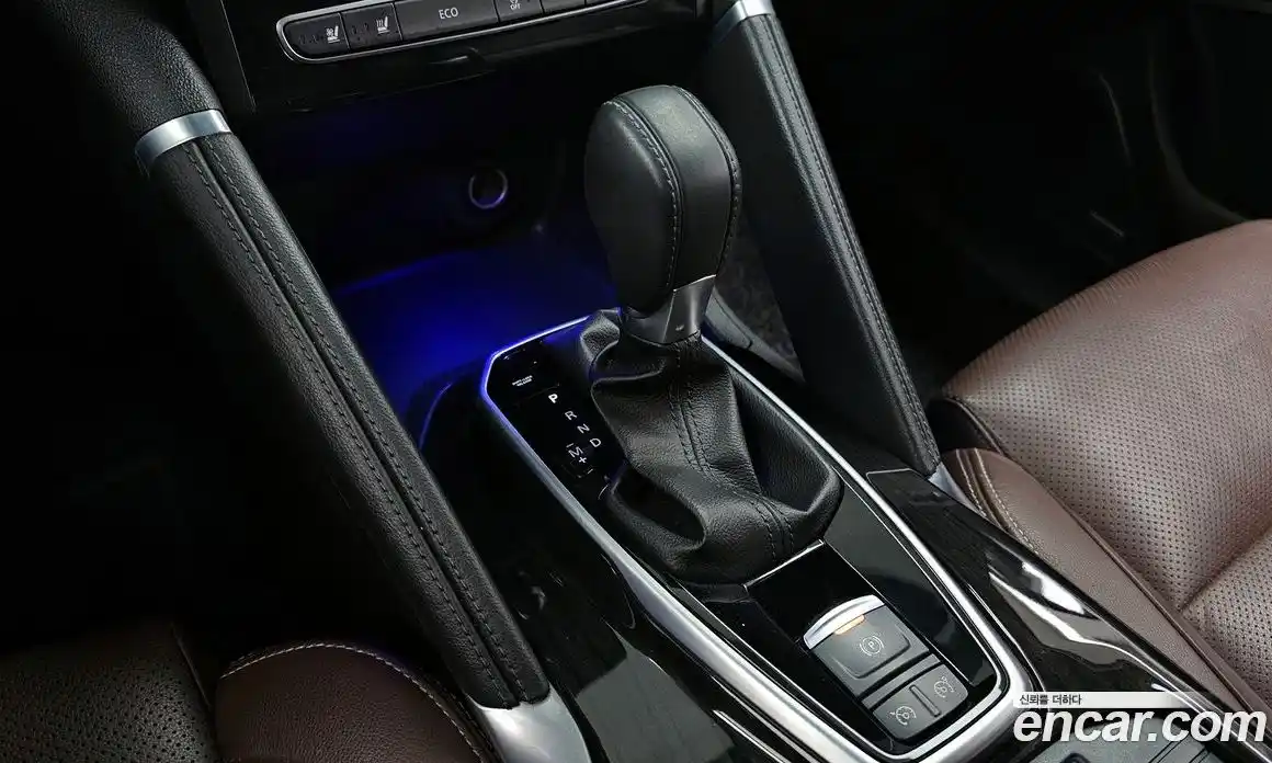 Renault QM6 2017 2.0 Автомат в Москве № 147876, фото 9