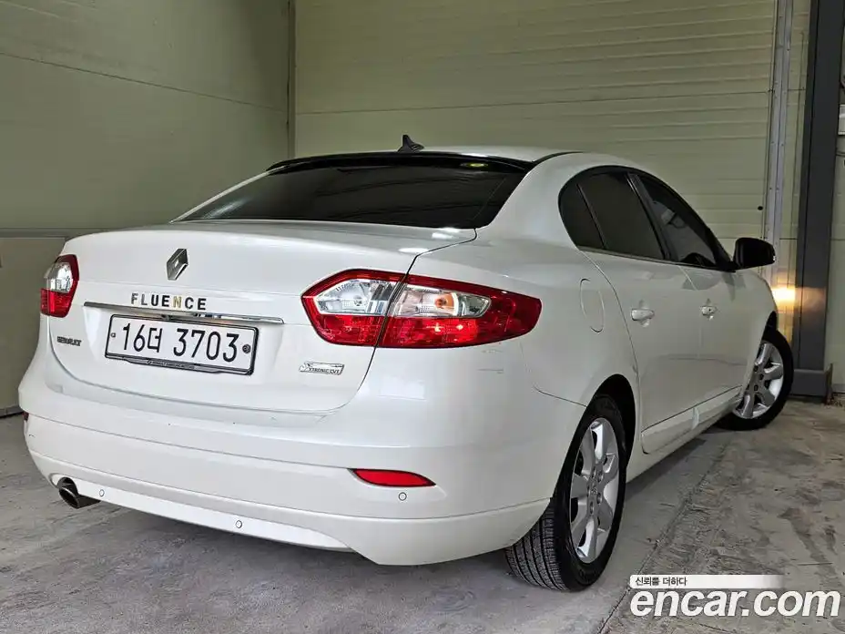 Renault SM3 2014 1.6 Автомат в Москве № 152742, фото 4
