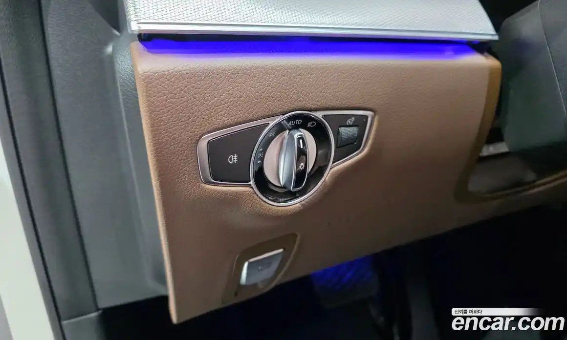 Mercedes-Benz E-Class 2018 2.0 Автомат в Москве № 160730, фото 19