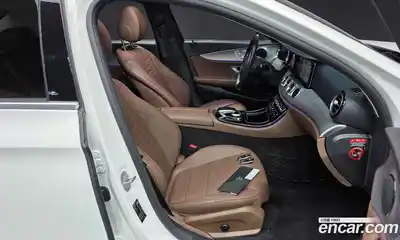 Mercedes-Benz E-Class 2018 2.0 Автомат в Москве № 160730, миниатюра 10