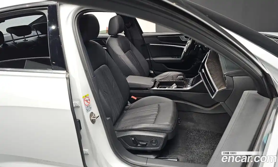 Audi A6 2022 2.0 Автомат в Москве № 163040, фото 20