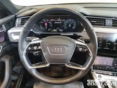 Audi e-tron 2022 0.2 Автомат в Москве № 163988, миниатюра 7