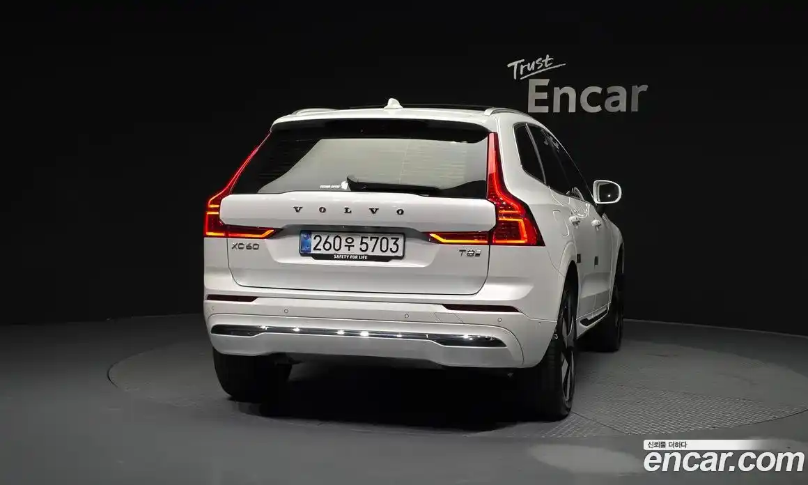 Volvo XC60 2025 2.0 Автомат в Москве № 164198, фото 11