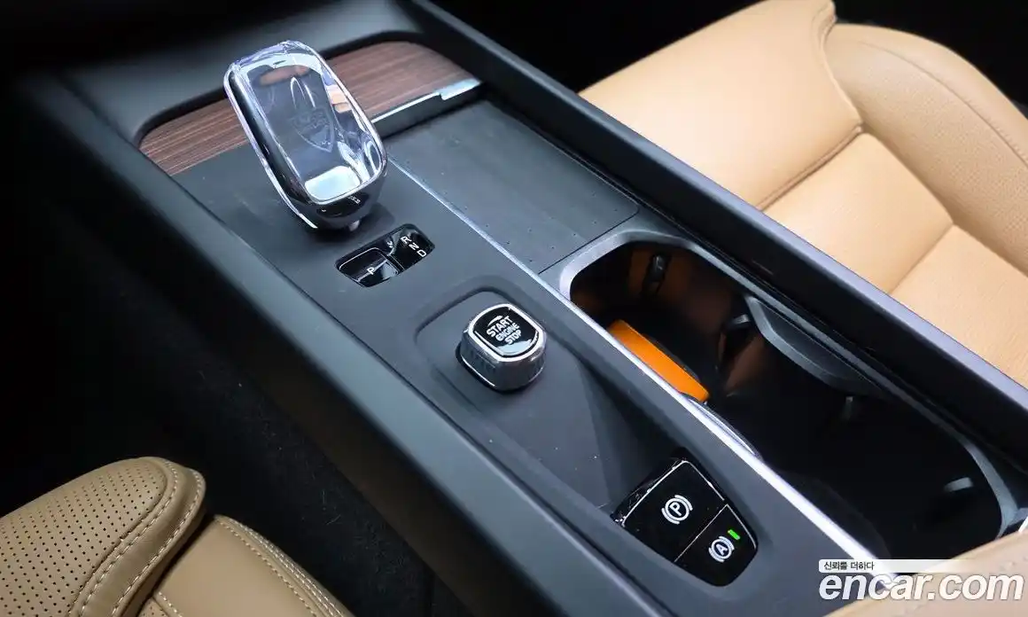 Volvo XC60 2025 2.0 Автомат в Москве № 164198, фото 13