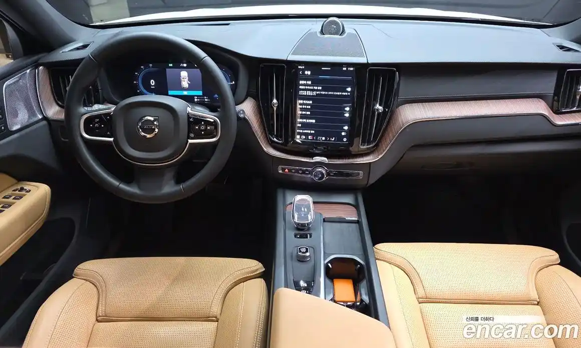 Volvo XC60 2025 2.0 Автомат в Москве № 164198, фото 16