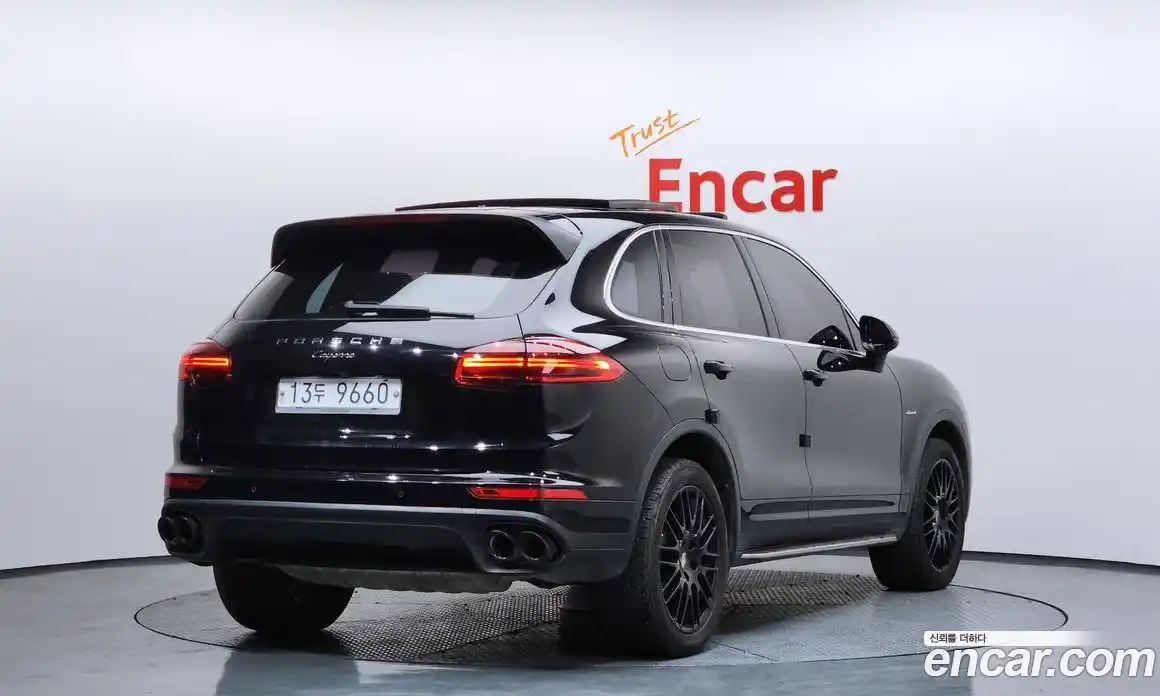 Porsche Cayenne 2015 3.0 Автомат в Москве № 165709, фото 17