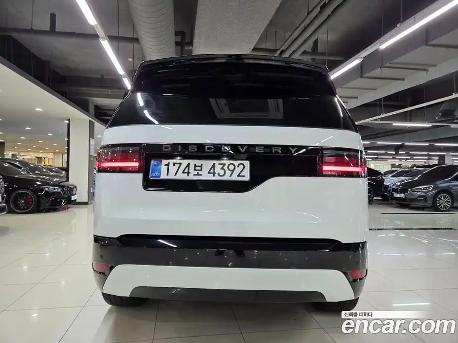 Land Rover Discovery 2025 3.0 Автомат в Москве № 166030, фото 4