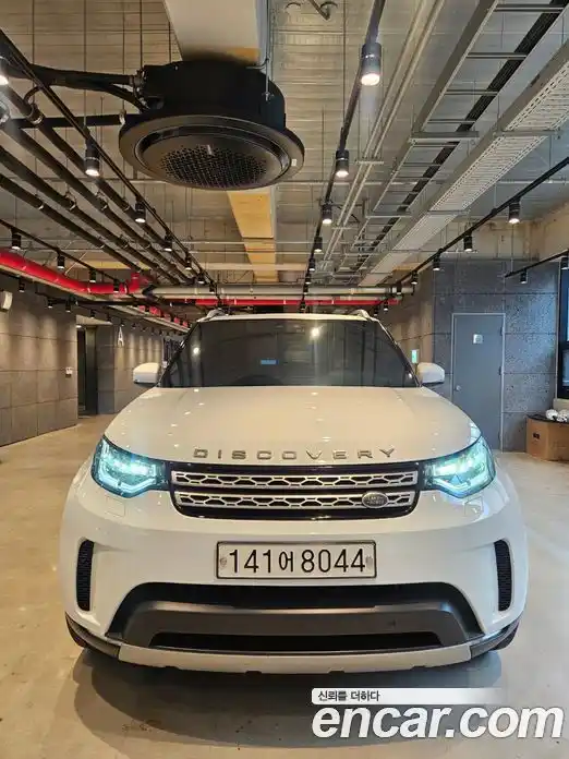 Land Rover Discovery 2017 2.0 Автомат в Москве № 166810, фото 1