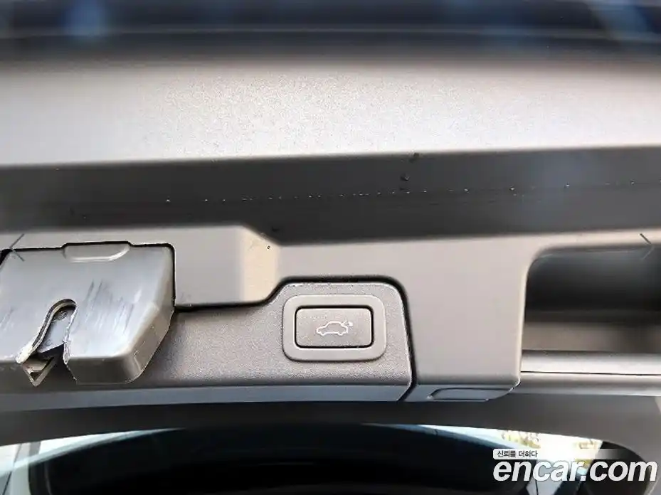 Land Rover Range-Rover Evoque 2016 2.0 Автомат в Москве № 166860, фото 16