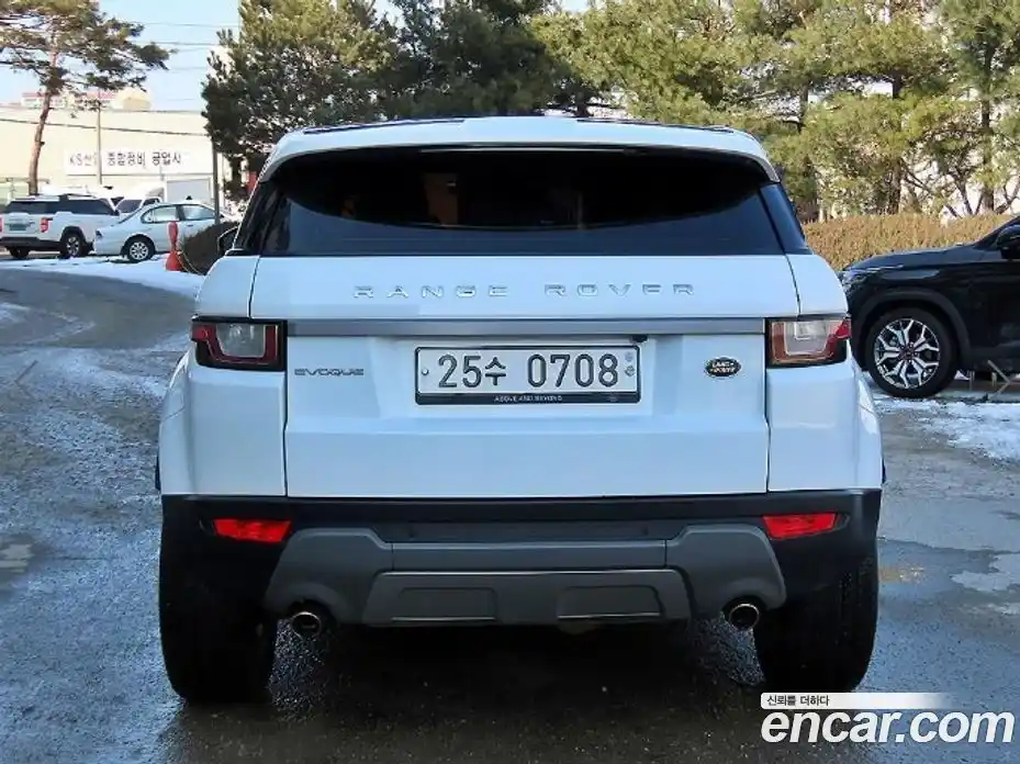 Land Rover Range-Rover Evoque 2016 2.0 Автомат в Москве № 166860, фото 4