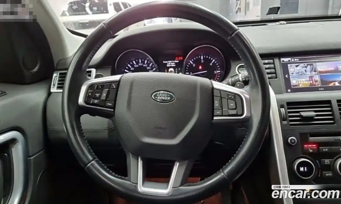 Land Rover Discovery Sport 2016 2.0 Автомат в Москве № 166884, фото 11