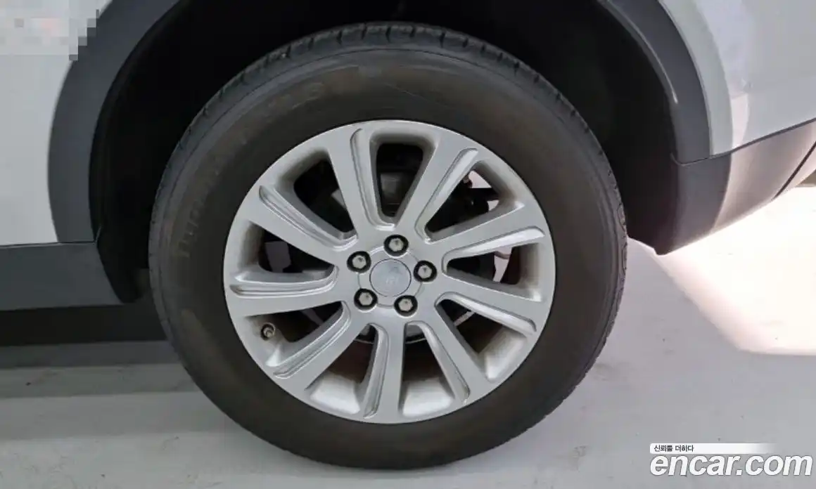 Land Rover Discovery Sport 2016 2.0 Автомат в Москве № 166884, фото 5