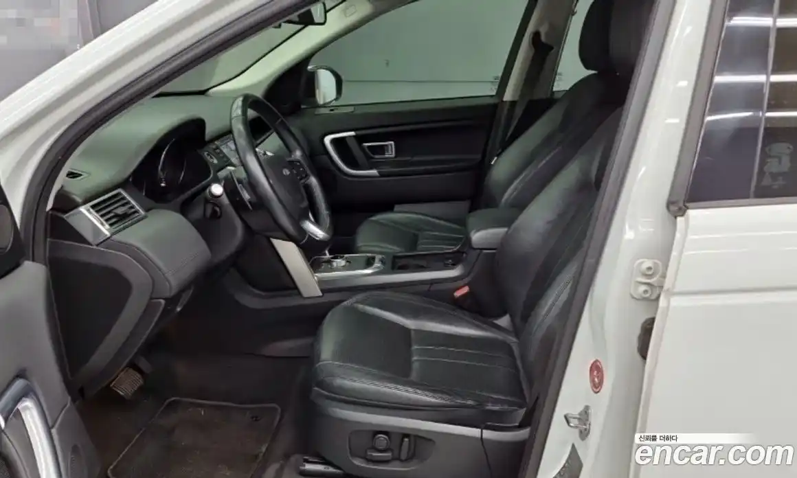 Land Rover Discovery Sport 2016 2.0 Автомат в Москве № 166884, фото 10