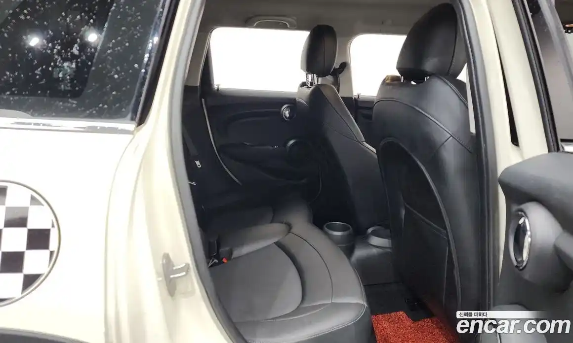 Mini Cooper 2017 1.5 Автомат в Москве № 167222, фото 14