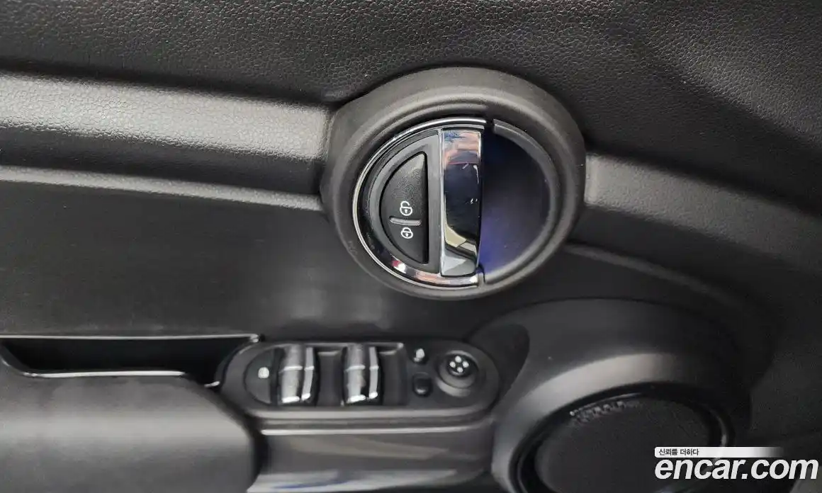 Mini Cooper 2017 1.5 Автомат в Москве № 167222, фото 7