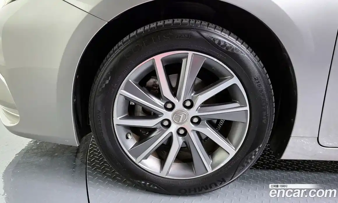 Lexus ES 2017 2.5 Автомат в Москве № 168218, фото 20