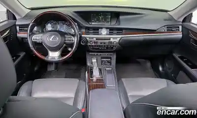 Lexus ES 2017 2.5 Автомат в Москве № 168218, миниатюра 4