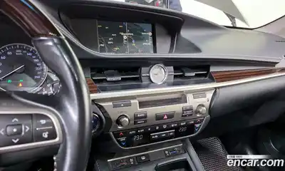 Lexus ES 2017 2.5 Автомат в Москве № 168218, миниатюра 7