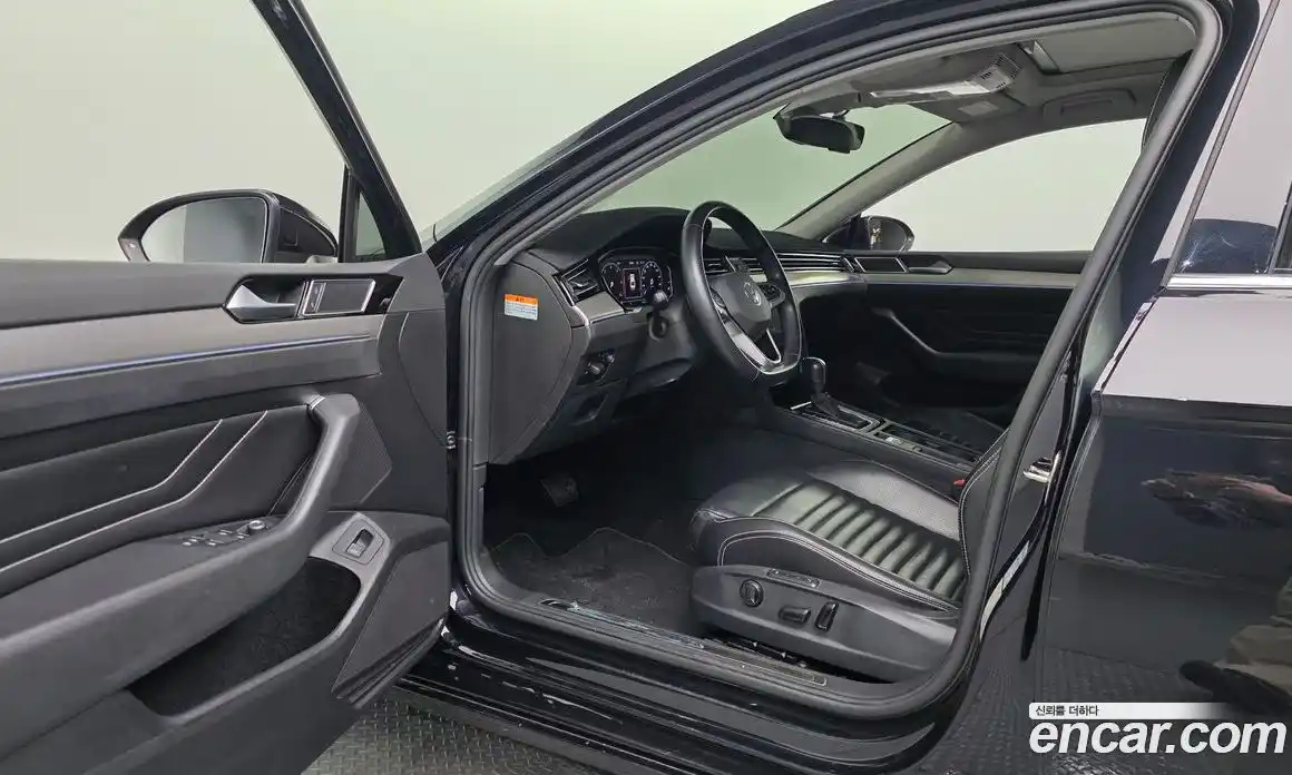 Volkswagen Passat 2022 2.0 Автомат в Москве № 168591, фото 13