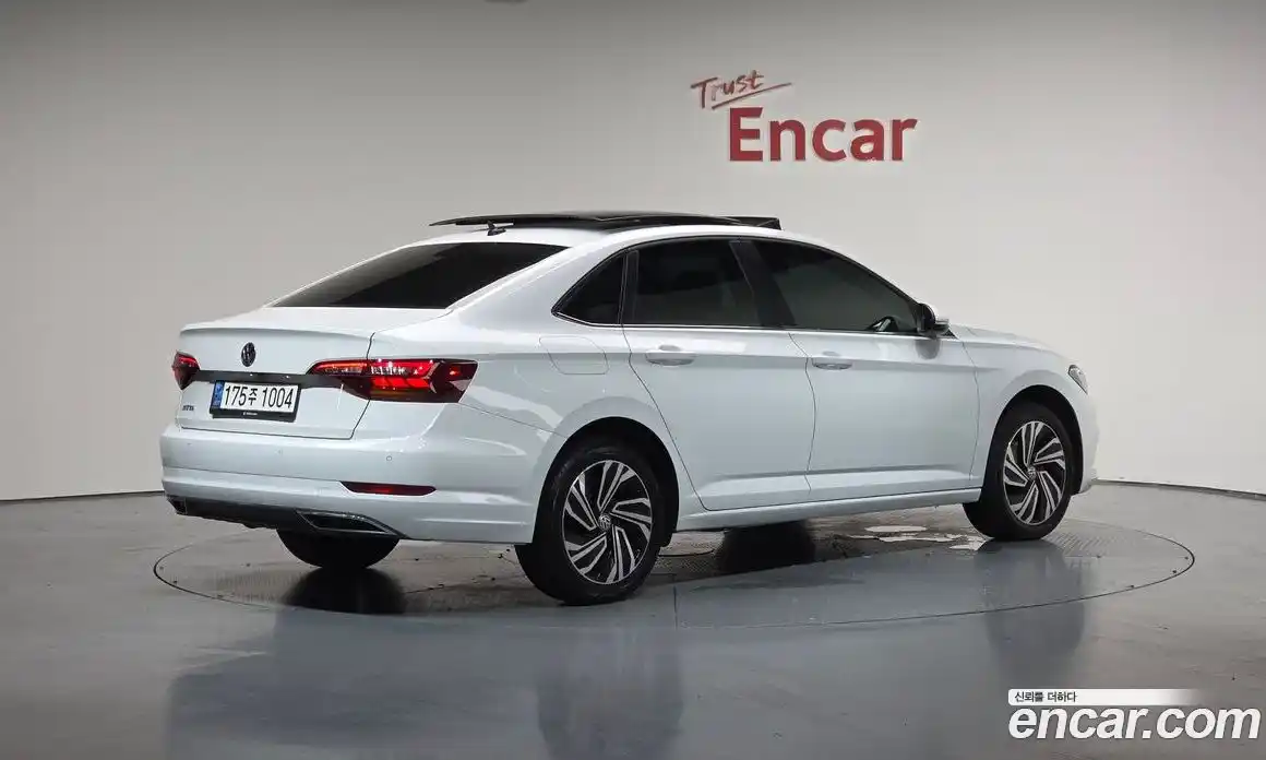 Volkswagen Jetta 2020 1.4 Автомат в Москве № 168852, фото 3