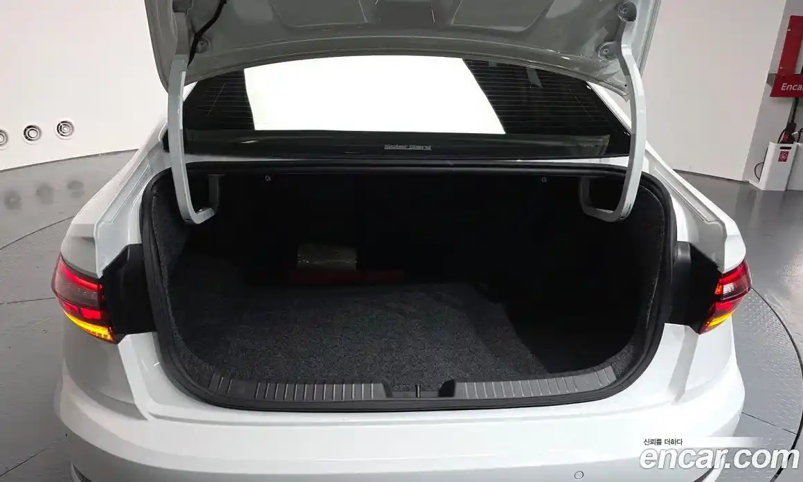 Volkswagen Jetta 2020 1.4 Автомат в Москве № 168852, фото 6