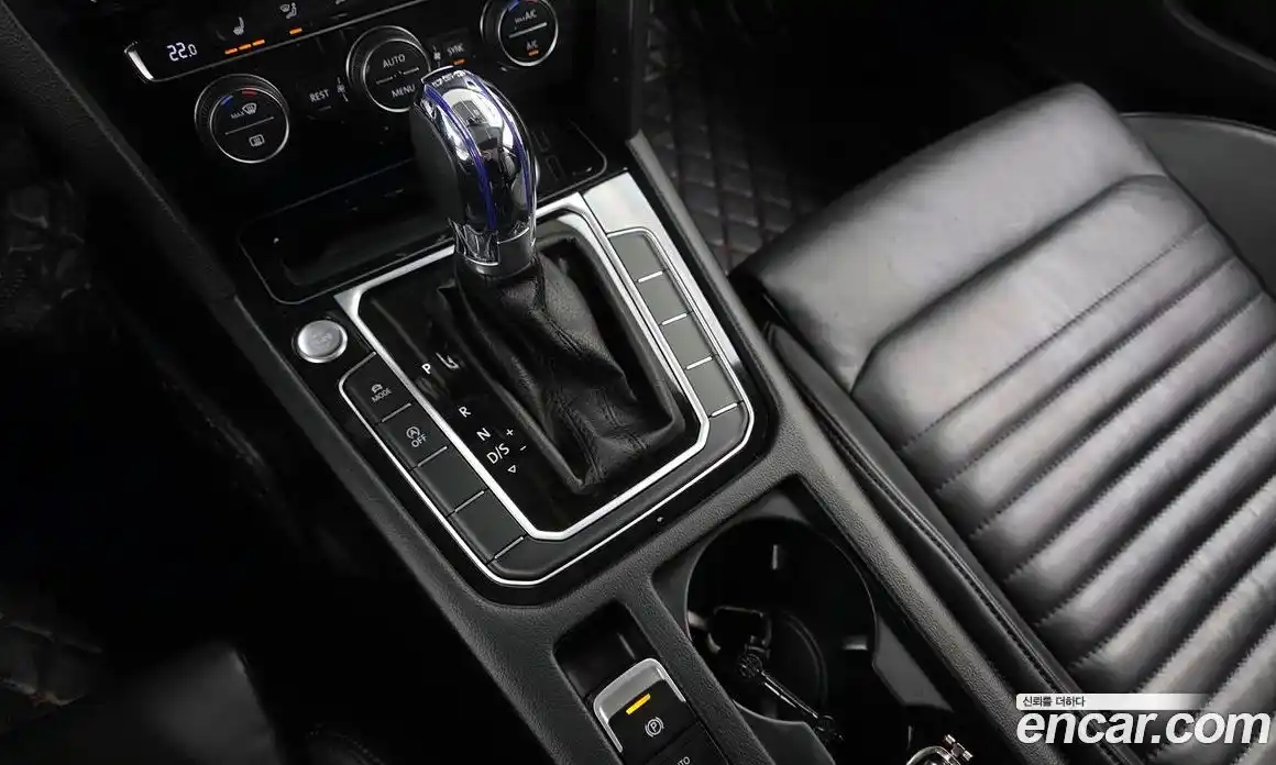 Volkswagen Passat 2018 2.0 Автомат в Москве № 168899, фото 9