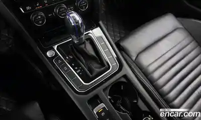 Volkswagen Passat 2018 2.0 Автомат в Москве № 168899, миниатюра 9