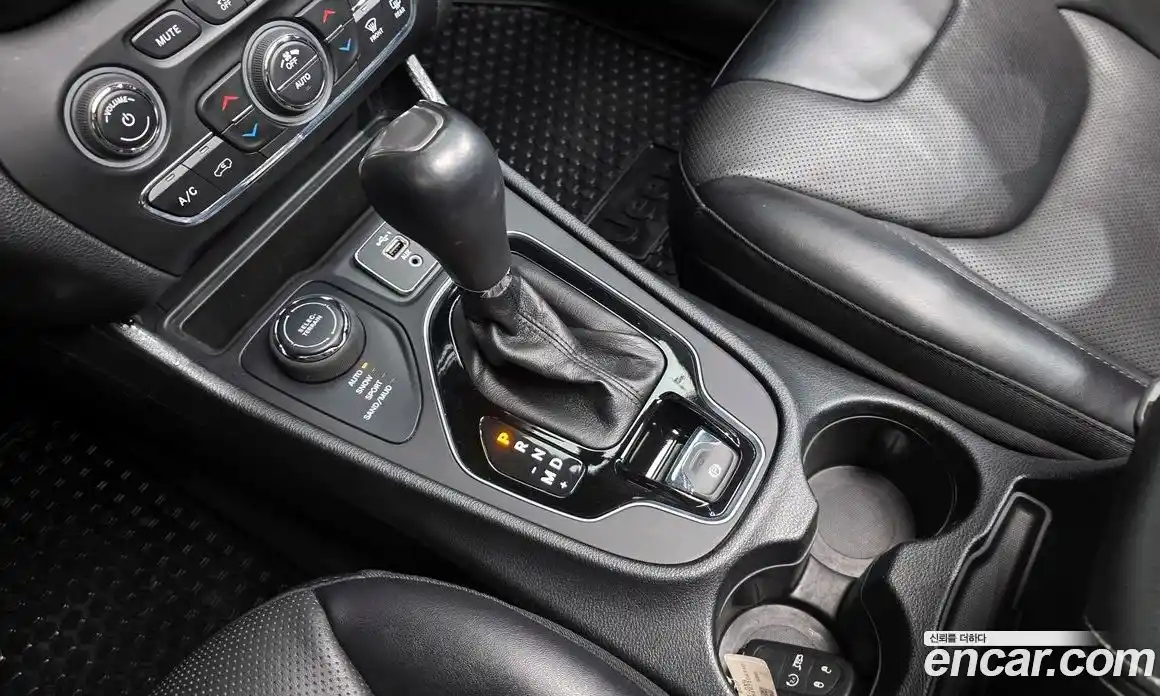 Jeep Cherokee 2022 2.4 Автомат в Москве № 169468, фото 13