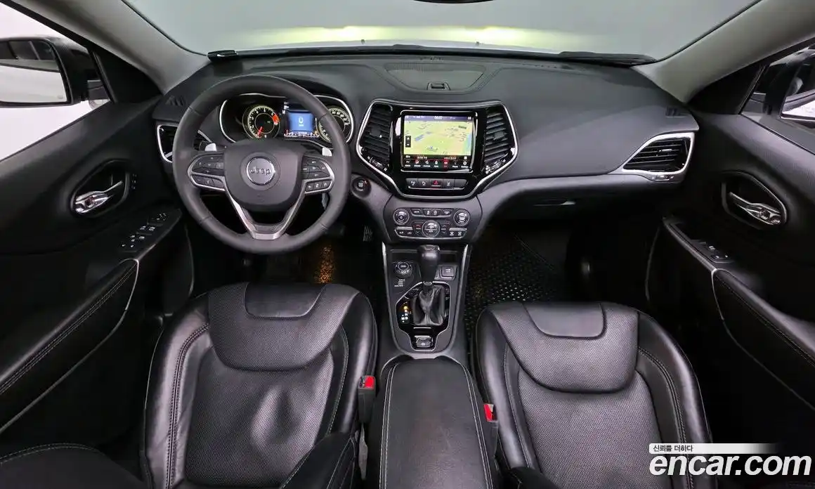 Jeep Cherokee 2022 2.4 Автомат в Москве № 169468, фото 15