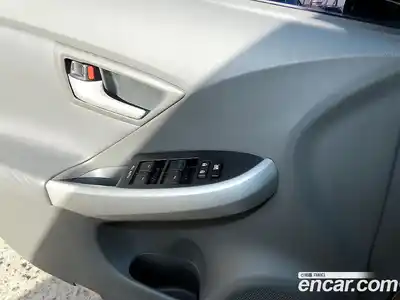 Toyota Prius 2011 1.8 Автомат в Москве № 170349, миниатюра 11