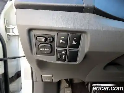 Toyota Prius 2011 1.8 Автомат в Москве № 170349, миниатюра 12