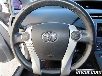 Toyota Prius 2011 1.8 Автомат в Москве № 170349, миниатюра 8