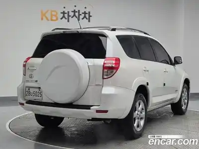 Toyota RAV4 2011 2.5 Автомат в Москве № 170375, миниатюра 3