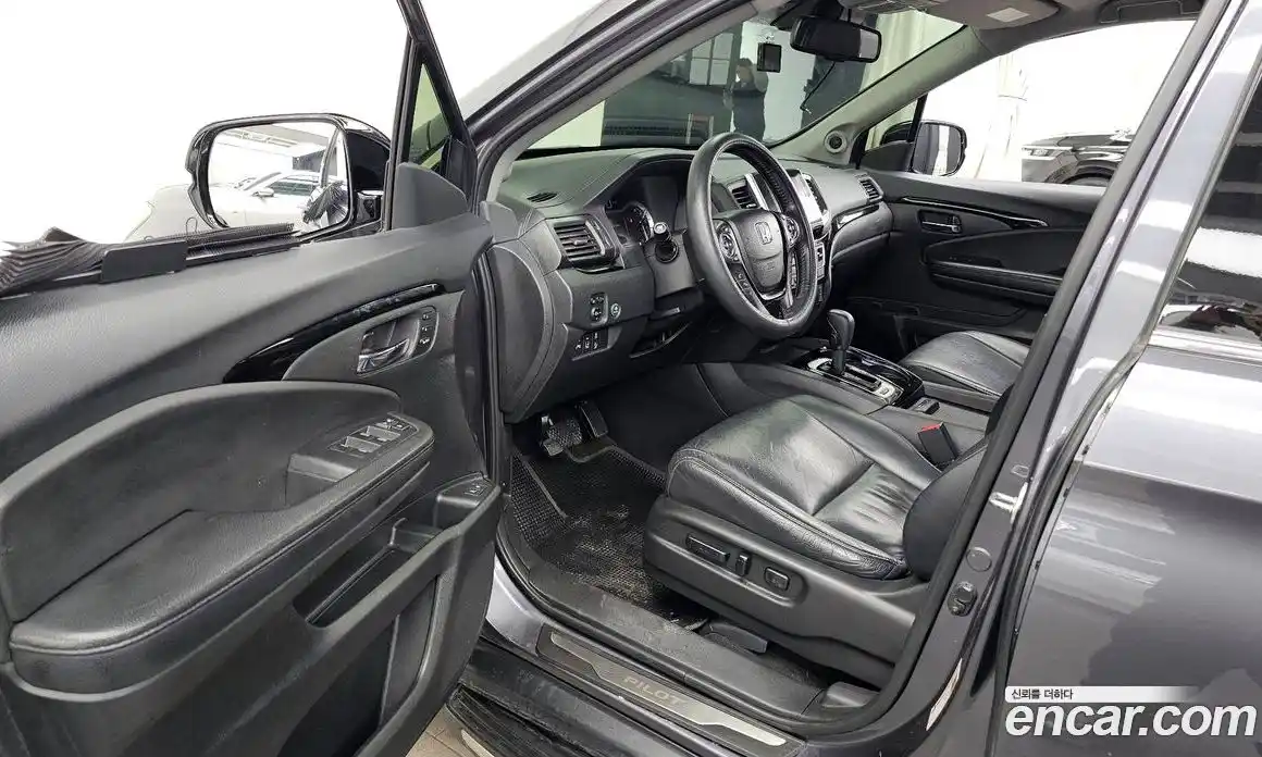Honda Pilot 2017 3.5 Автомат в Москве № 170653, фото 1