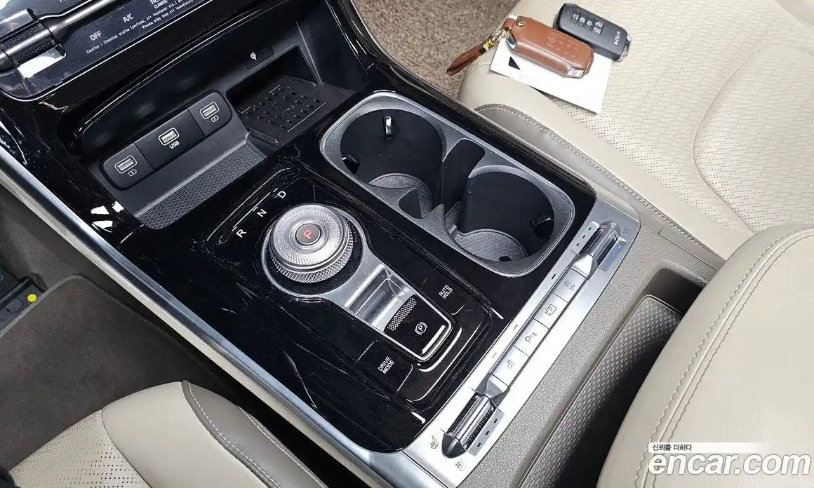 Kia Canival 2023 2.2 Автомат в Москве № 17119, фото 9