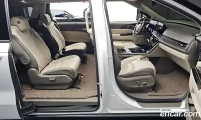 Kia Canival 2023 2.2 Автомат в Москве № 17119, миниатюра 10