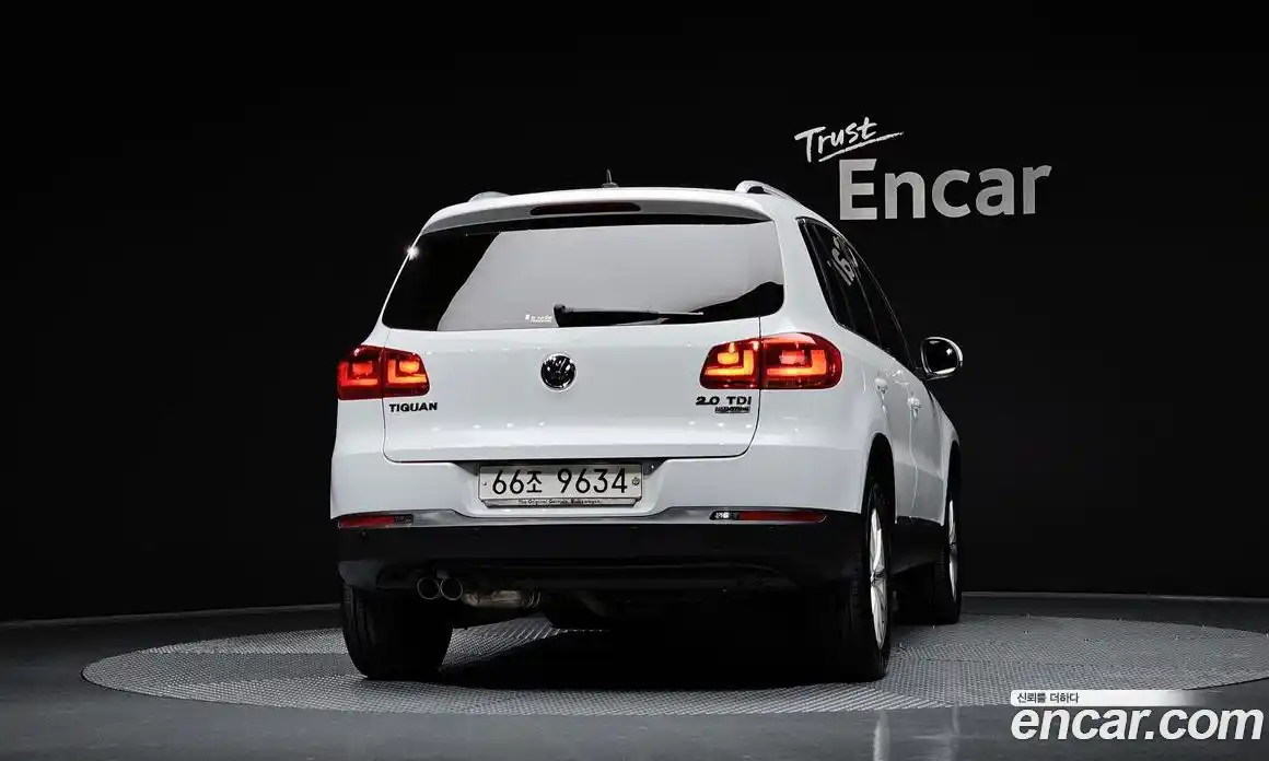 Volkswagen Tiguan 2016 2.0 Автомат в Москве № 176212, фото 20