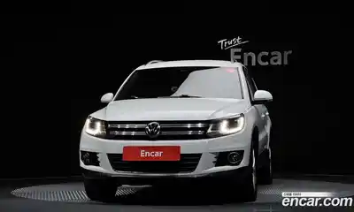 Volkswagen Tiguan 2016 2.0 Автомат в Москве № 176212, миниатюра 3