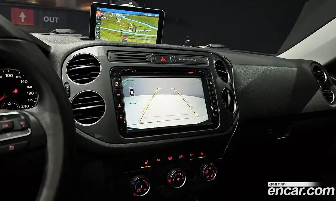 Volkswagen Tiguan 2016 2.0 Автомат в Москве № 176212, фото 10